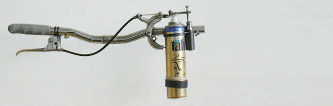 Mosquito flamethrower…err…WANT!!